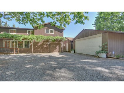 21771 SE TILLSTROM RD, Damascus