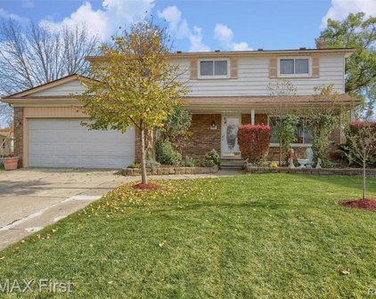 36158 DEL RAY, Sterling Heights