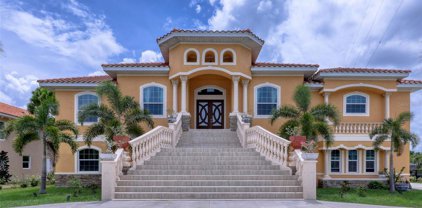 8295 Cheyenne Drive, Seminole