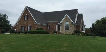 860 Geoghegan Rd, Shelbyville