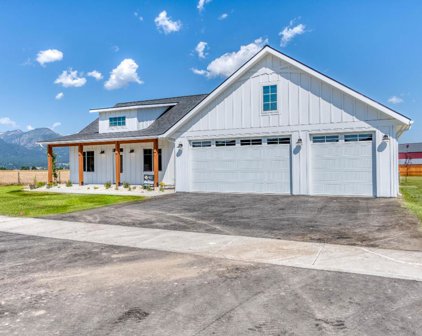 537 Md Circle, Hamilton