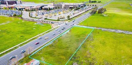 157 Golf Course Drive, Rohnert Park