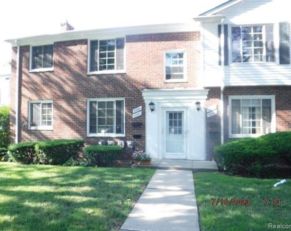 22985 GARY, St. Clair Shores