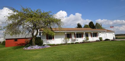 101 Emerald Drive, Saint Paris