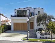 10538  Wellworth Ave, Los Angeles image