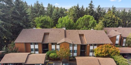 7318 N Skyview Lane Unit #M201, Tacoma