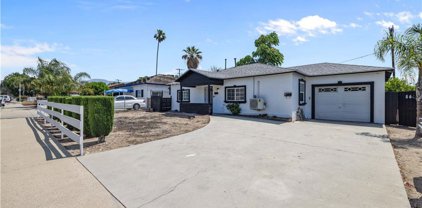 556 N East End Avenue, Pomona