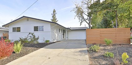 1872 Queens Rd, Concord