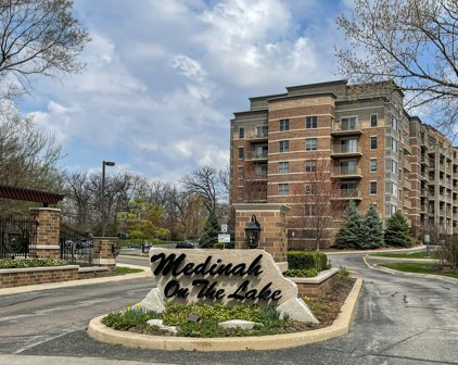 125 Lakeview Drive Unit #708, Bloomingdale