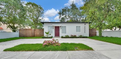 2055 Ne 140th St, North Miami Beach