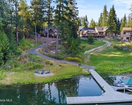 550 Whiskey Jack Road, Sandpoint