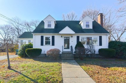 113 Audubon Rd, Norwood