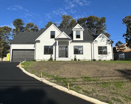 800 Route 6a, Yarmouth