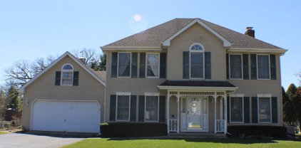 1005 Helen Drive, Algonquin
