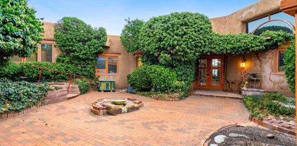49 Vista Hermosa, Santa Fe
