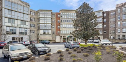 19370 Magnolia Grove Sq Unit #103, Leesburg