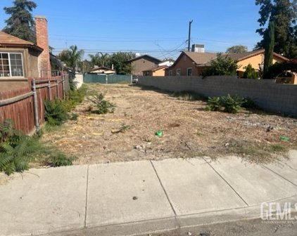 1208 3rd, Bakersfield