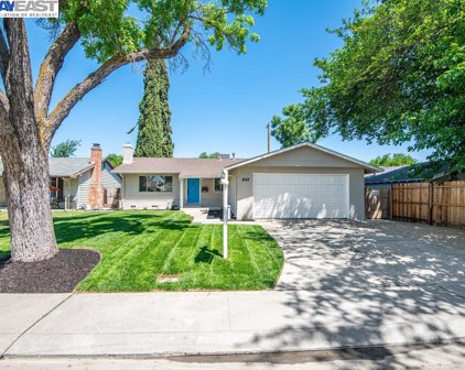 1243 W Beverly Pl, Tracy
