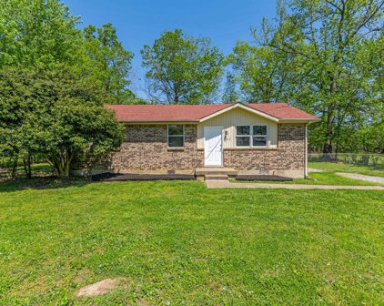 342 Woodale Dr, Clarksville