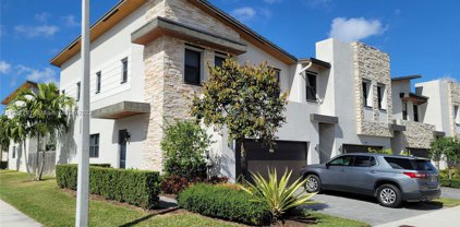 7814 Nw 104th Ct Unit #7814, Doral