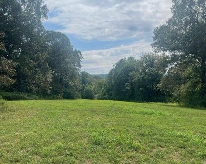 6748 Salacoa Road, Waleska