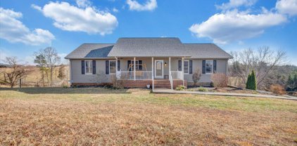 1296 Lovers  Ln, Vinton