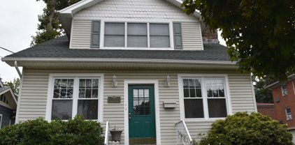 11 Edgewood Road, Staten Island