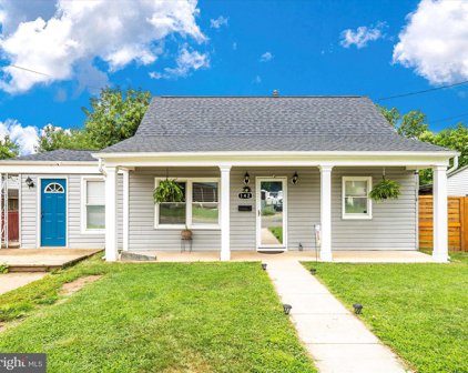 142 Martin Dr, Manassas Park