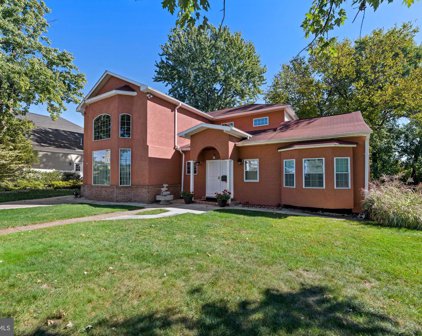 7535 Lisle Ave, Falls Church