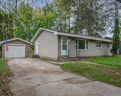 205 Willow Lane, Grand Rapids