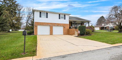 791 Dawnlight Dr, York