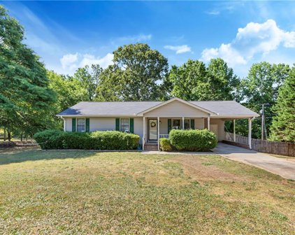 2101 Rolling Green Road, Anderson