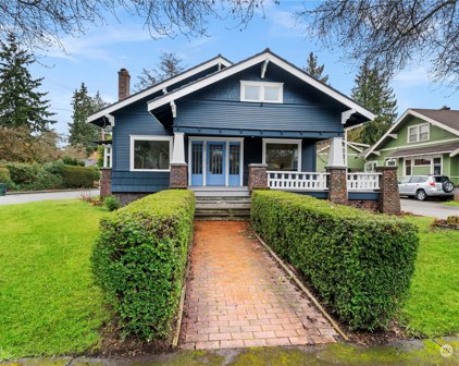 202 5th Avenue NW, Puyallup