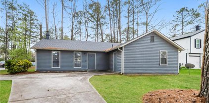 6908 Hickory Log Road, Austell