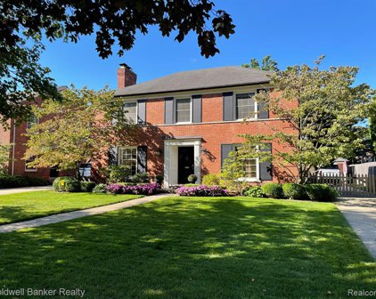 589 LAKELAND, Grosse Pointe