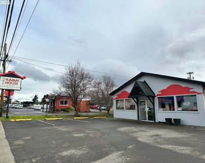 1102 W CENTRAL AVE, Sutherlin