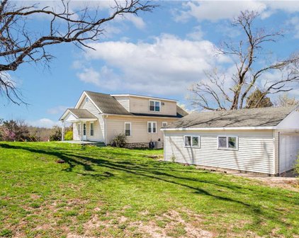5824 Lackman Rd Road, Shawnee