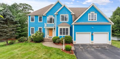 15 Waterville Ln, Shrewsbury