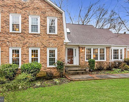 11106 Flora Lee Dr, Fairfax Station