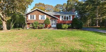 69 Elm St, Stoughton