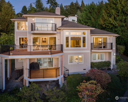 5243 Forest Avenue SE, Mercer Island