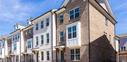1681 Wellborn Walk Unit 236, Suwanee