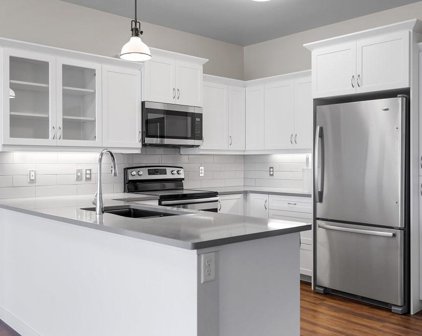 100 Woodlands Way W-206, Kalispell