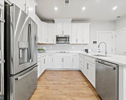 215 Park Central Ter Unit #A, Manassas Park