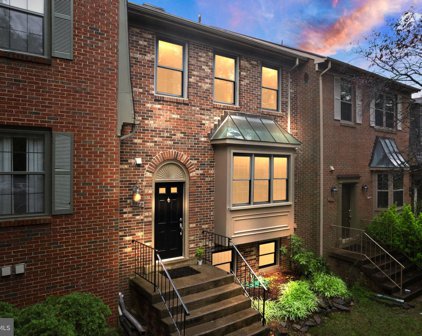 3923 Tallow Tree Pl, Fairfax