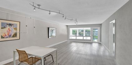 1000 Sw 12th St Unit #301, Fort Lauderdale