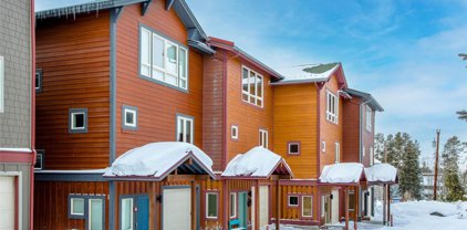 35 Jabberwocky Unit D-4, Fraser