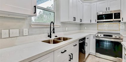 2404 N Fulton Street, Wharton