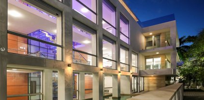 226 Palm Ave, Miami Beach