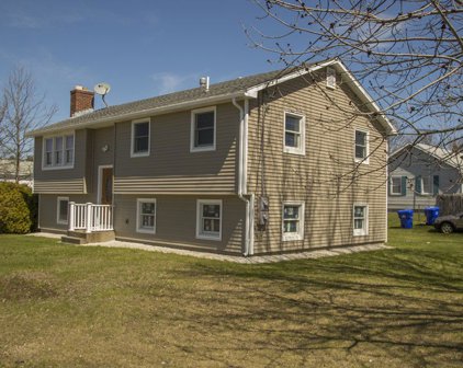 121 Derry Rd, Hudson